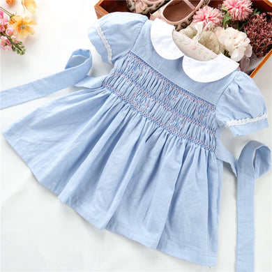 Vestido Vintage Español Azul Celeste y Cuello Blanco