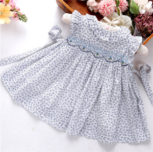 Vestido Español Gris con detalles Azules